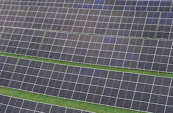 Blog perusahaan terbaru tentang Mesir menandatangani perjanjian lahan untuk proyek panel PV 2GW dan penyimpanan energi 1GWh