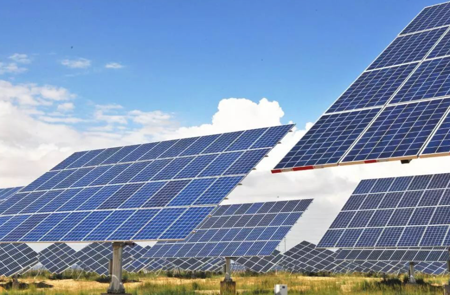 Blog perusahaan terbaru tentang Panduan Pemeliharaan Solar Tracker Drive: Cara Meningkatkan Keandalan dan Memperpanjang Umur Layanan